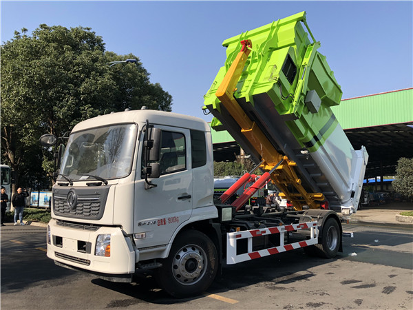 東風天錦16噸勾臂式垃圾車