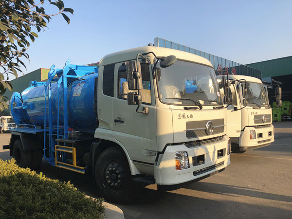 東風(fēng)天錦餐廚垃圾車