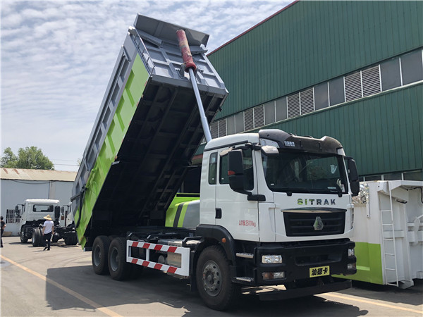 重汽汕德卡垃圾轉(zhuǎn)運車