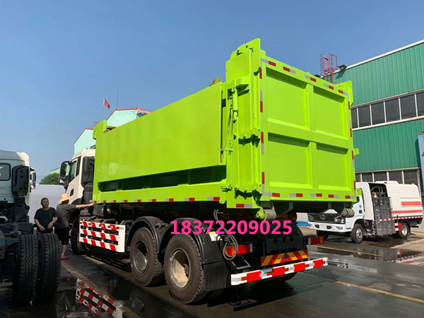 國(guó)六25噸東風(fēng)天龍勾臂式垃圾車+22方污泥垃圾箱奔向奔向華北